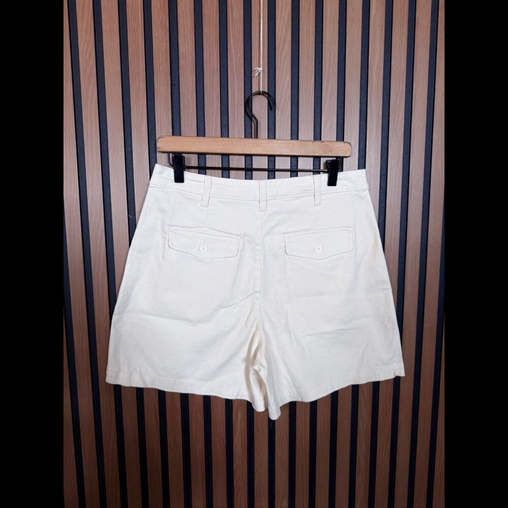 New Banana Republic Bermuda Shorts 8 Womens Beige Pleated Chino High Waisted - Picture 2 of 7